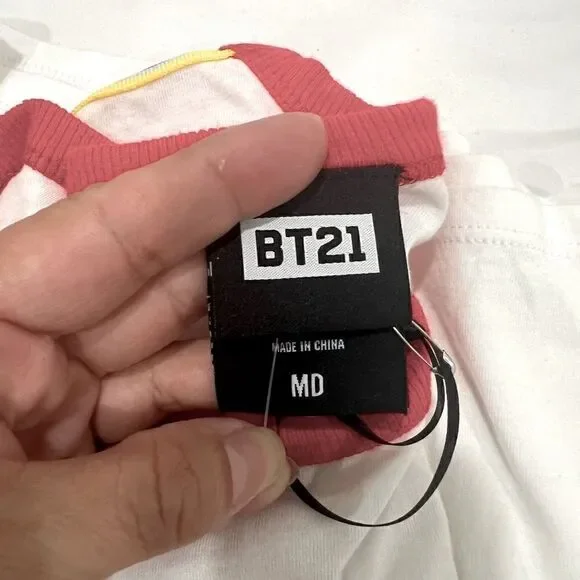 BT 21 Hot Topic short sleeve character top size - Picture 6 of 6